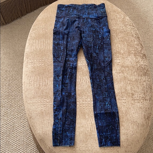lululemon athletica Pants - Lululemon pattern leggings